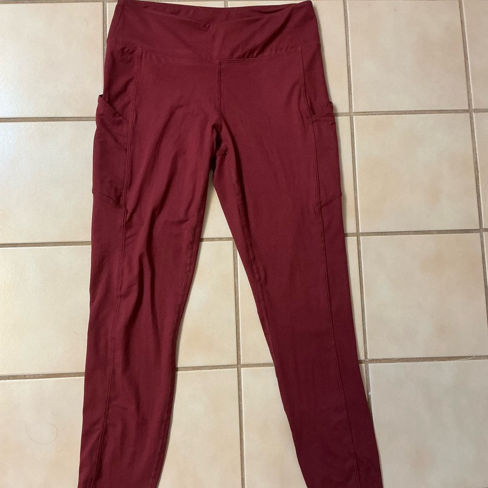 Rae Mode Basic Leggings W/pockets Sz S Mulled Wine NWOT!